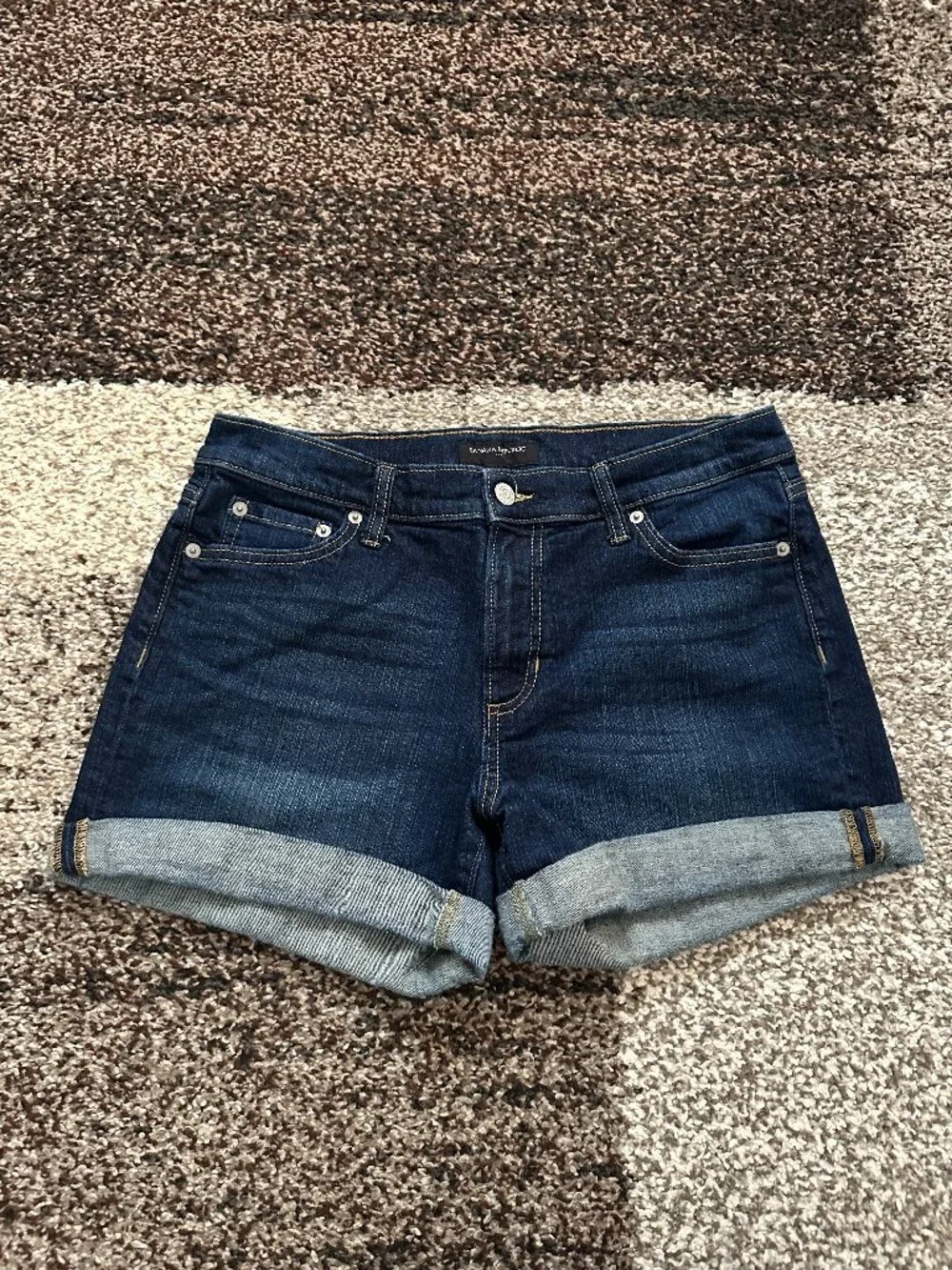 BANANA REPUBLIC (4) Dark Wash Denim Short 3.5